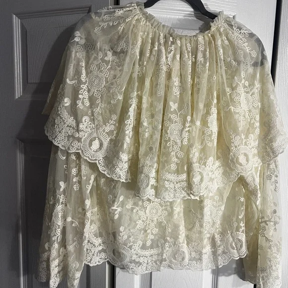 House of Harlow 1960 Cream Lace Overlay Blouse - Picture 12 of 14